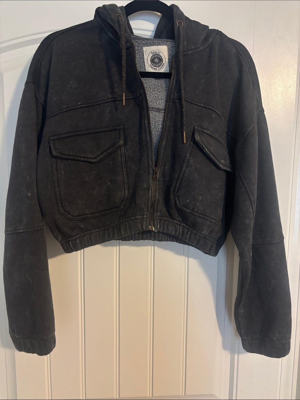 Cropped Hooded Zip Jacket in Washed Black